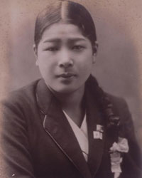 兵藤　秀子
